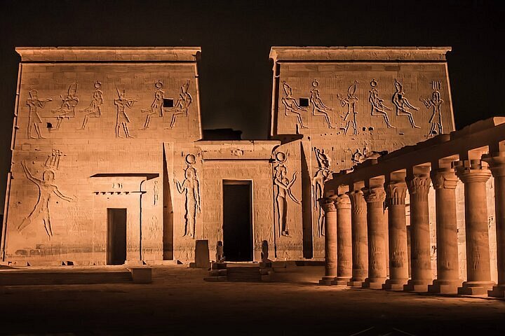 Son et lumière à Philae