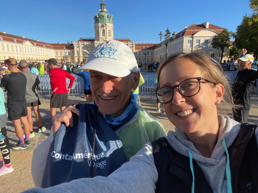 Marathon de Berlin avec Contact Amérique - Groupe avec Karine Martineau et Pierre Bourassa